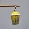 Bæger med popcorn
